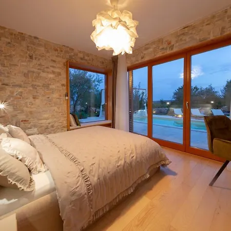 Romance Country house *