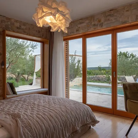 Country house Romance