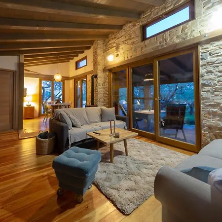 Romance Country house *
